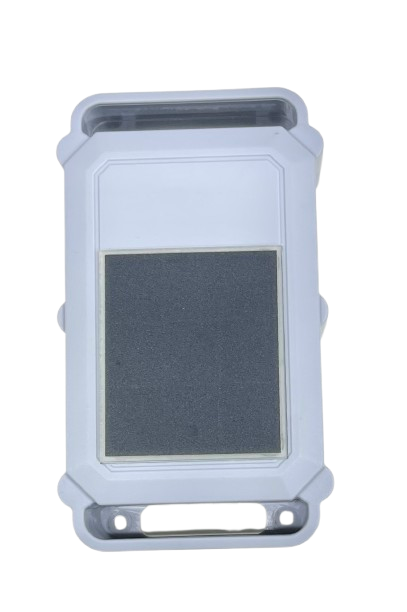 AN-122D LoRaWAN GPS Tracker solar panel front view